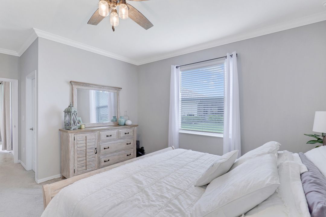 2105 Clementine St, Naples, FL 34120