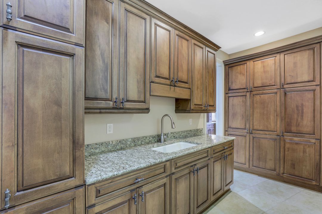 1404 Butterfield Ct, Marco Island, FL 34145