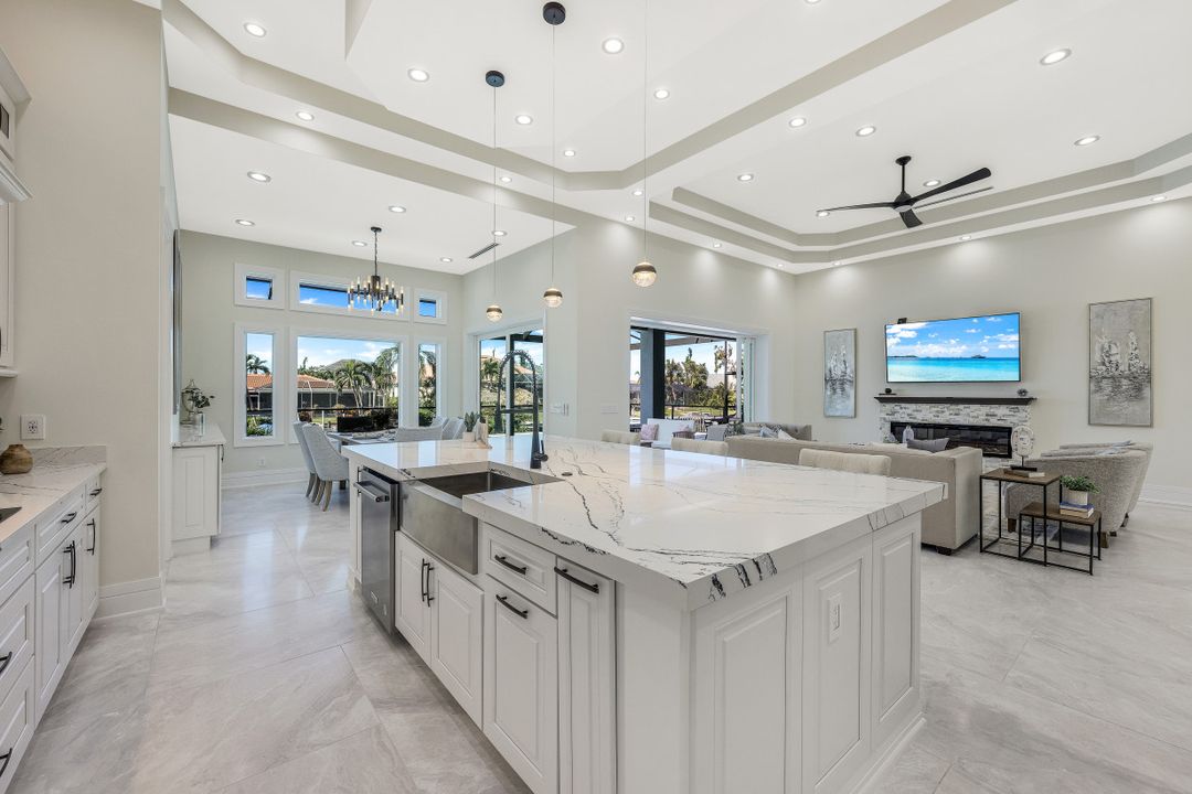 5332 Malibu Ct, Cape Coral, FL 33904