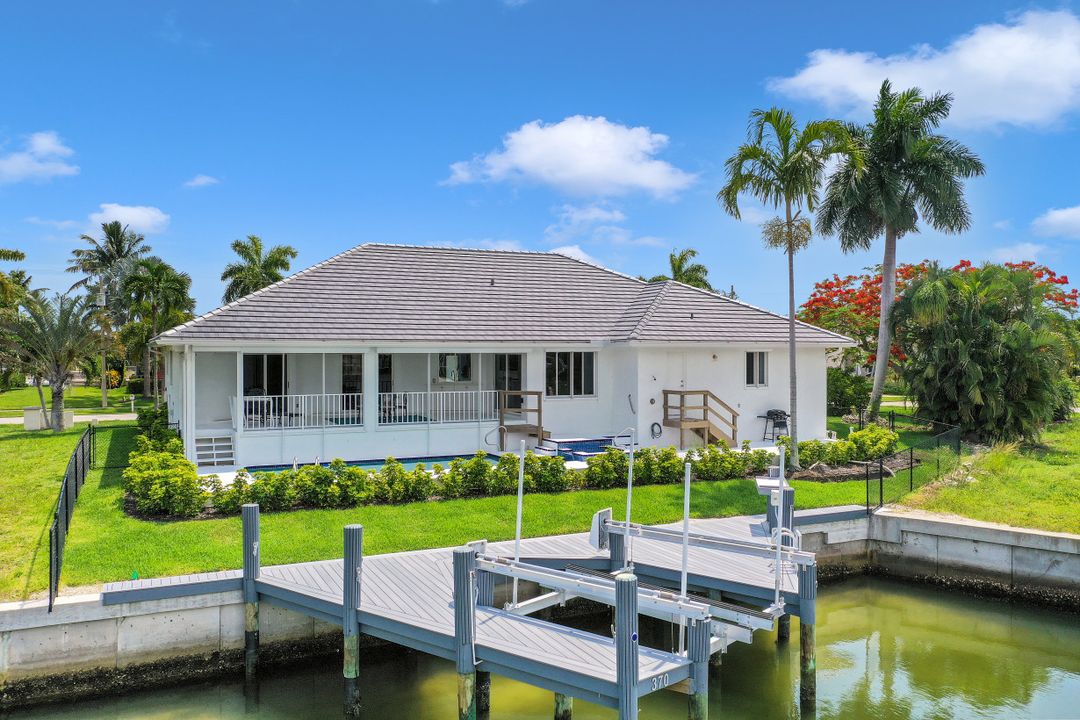 370 Cottage Ct, Marco Island, FL 34145
