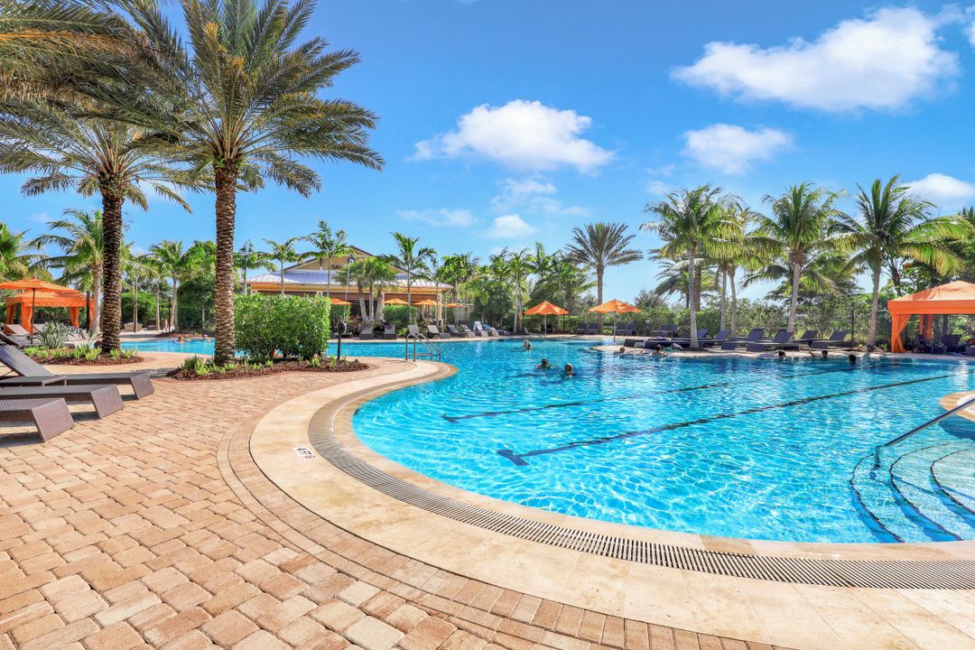 9123 Trivoli Terrace, Naples, FL 34119