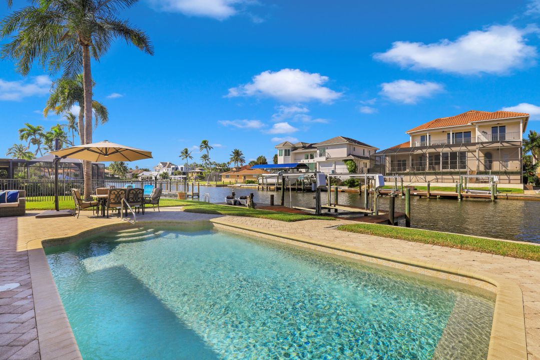 401 Willet Ave, Naples, FL 34108