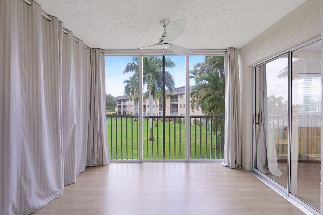 5467 Rattlesnake Hammock Rd #208C, Naples, FL 34113