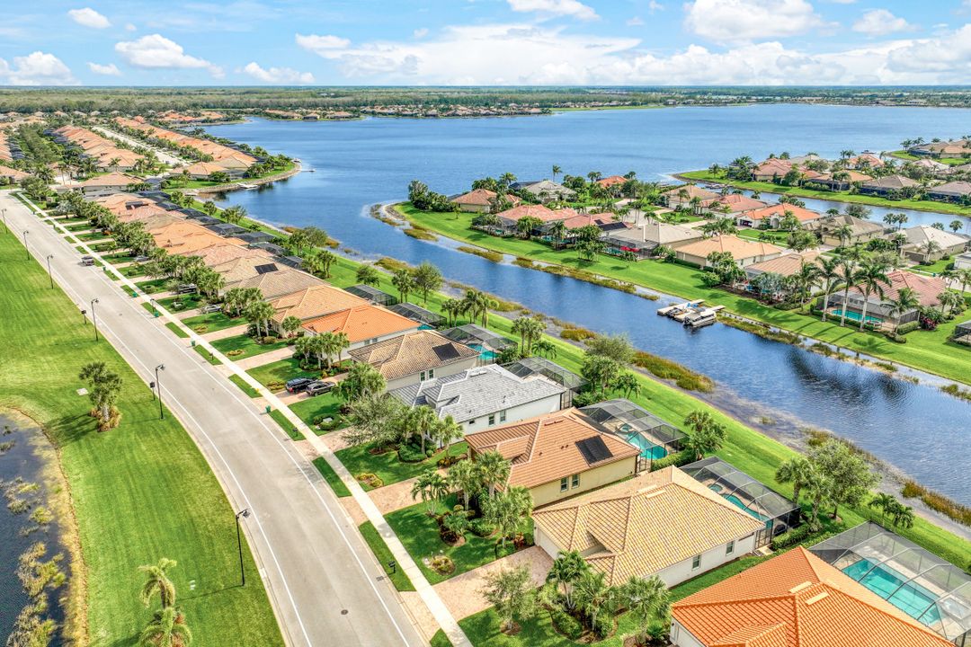 9455 Quarry Dr, Naples, FL 34120