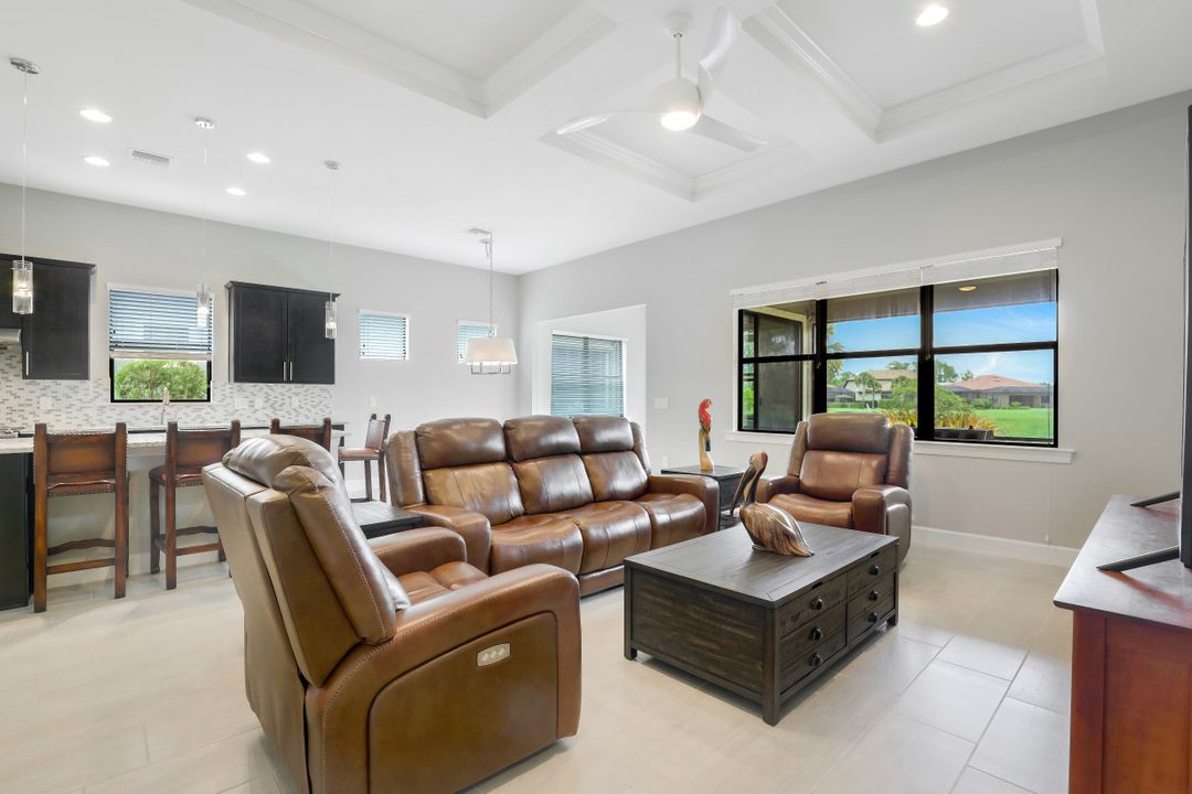 9419 Whooping Crane Wy, Naples, FL 34120