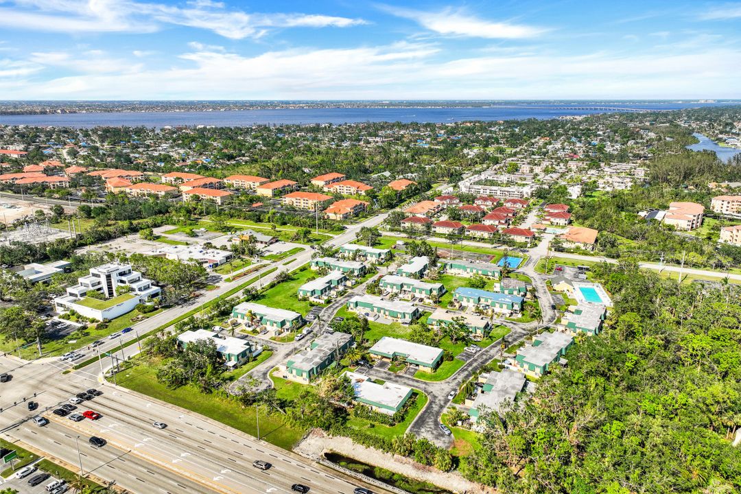 5860 Whiting Ct, Fort Myers, FL 33919