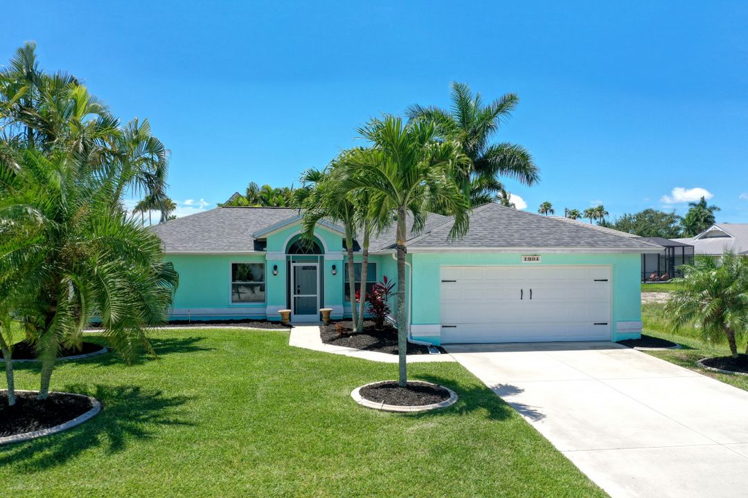 1904 SW 54th Ln, Cape Coral, FL 33914