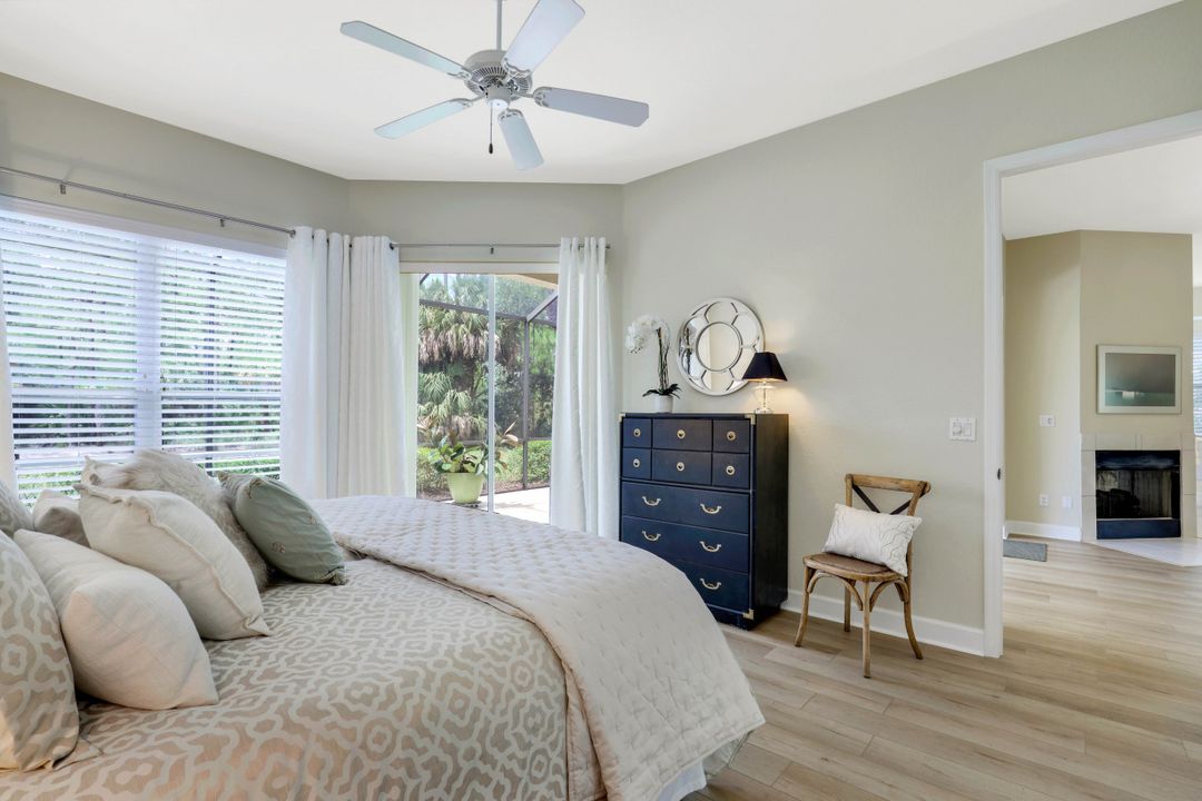 6082 Highwood Park Ct, Naples, FL 34110