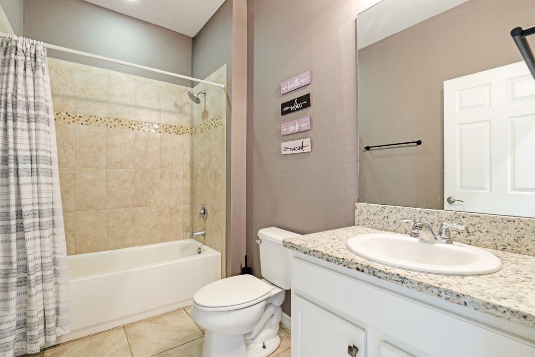 1813 NW 10th St, Cape Coral, FL 33993
