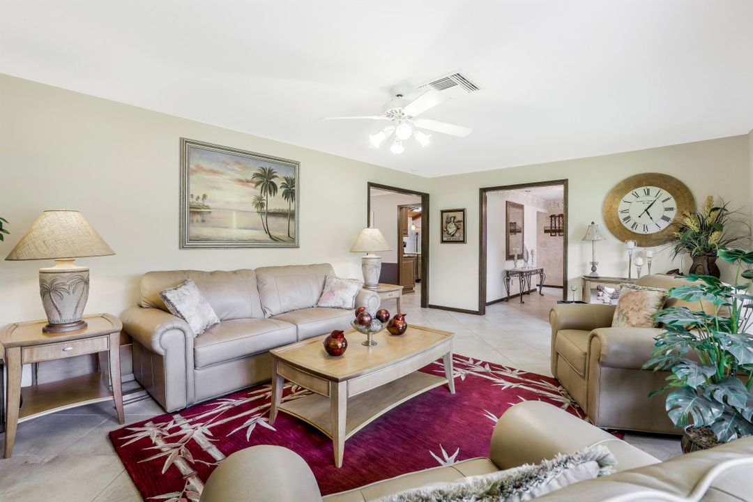 4408 SE 12th Ave, Cape Coral, FL 33904