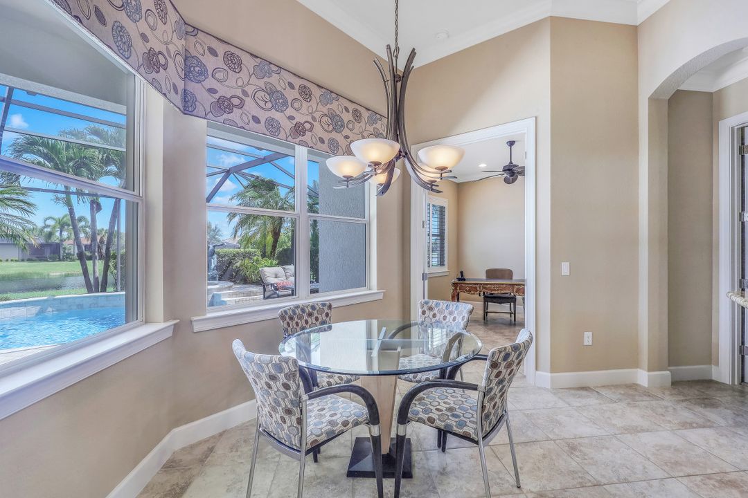 9403 Copper Rock Ct, Naples, FL 34120