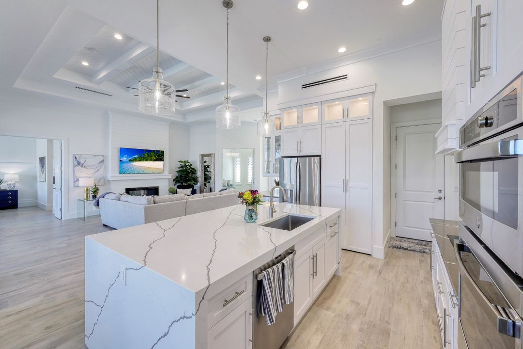 1656 Villa Ct, Marco Island, FL 34145