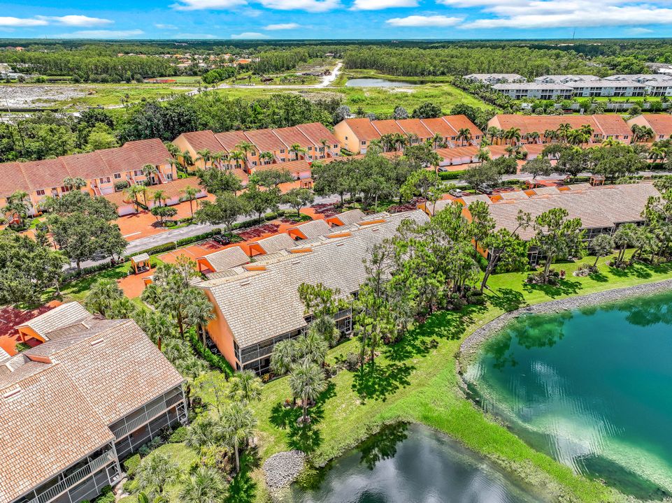 2420 Hidden Lake Dr #1006, Naples, FL 34112