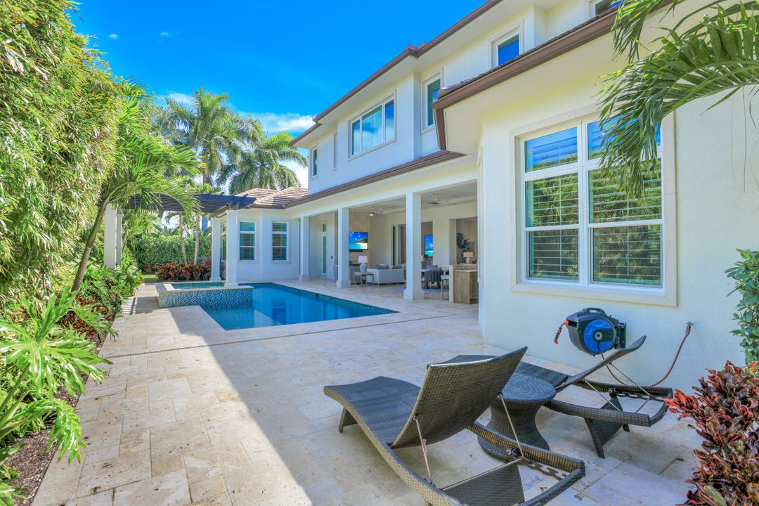 569 Neapolitan Way, Naples, FL 34103