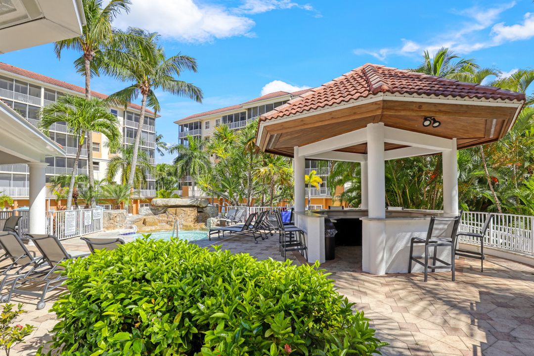 470 Launch Cir #405, Naples, FL 34108