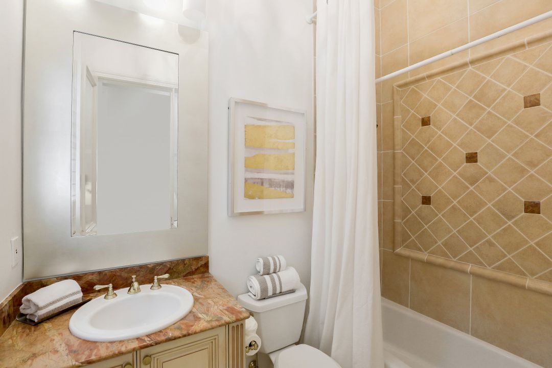 15655 Villoresi Way, Naples, FL 34110