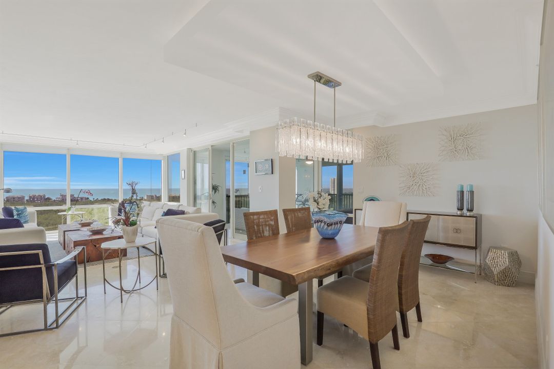 7515 Pelican Bay Blvd #11D, Naples, FL 34108