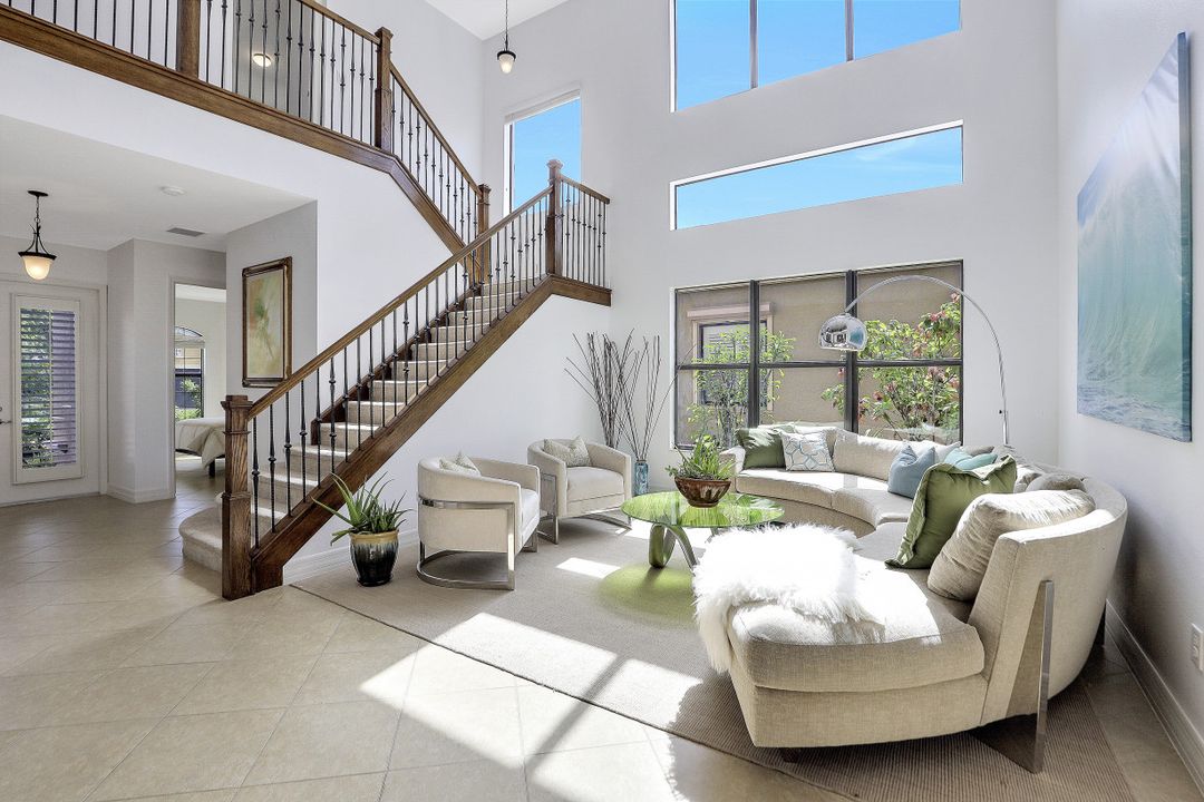 3718 Pleasant Springs Dr, Naples, FL 34119