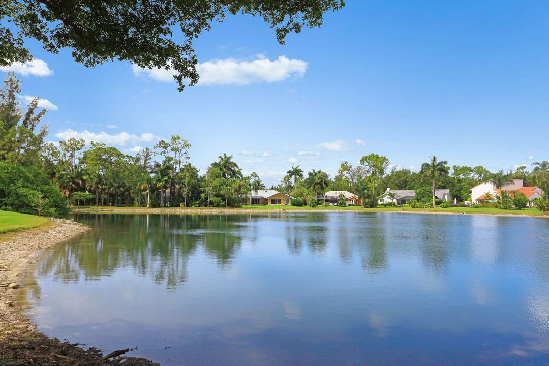 1380 Bald Eagle Dr, Naples, FL 34105