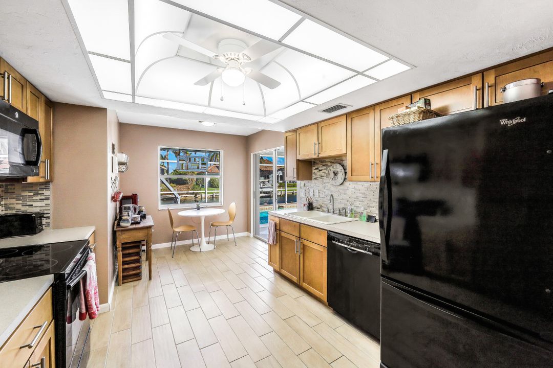 1120 Dana Ct, Marco Island, FL 34145