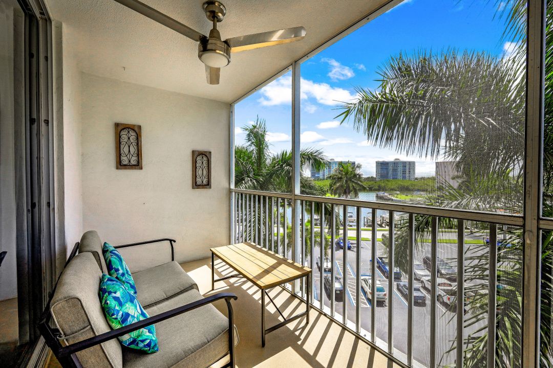 3 Bluebill Ave #512, Naples, FL 34108