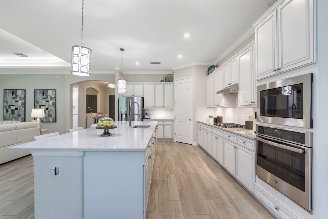 2336 Grenadine Way, Naples , FL 34120