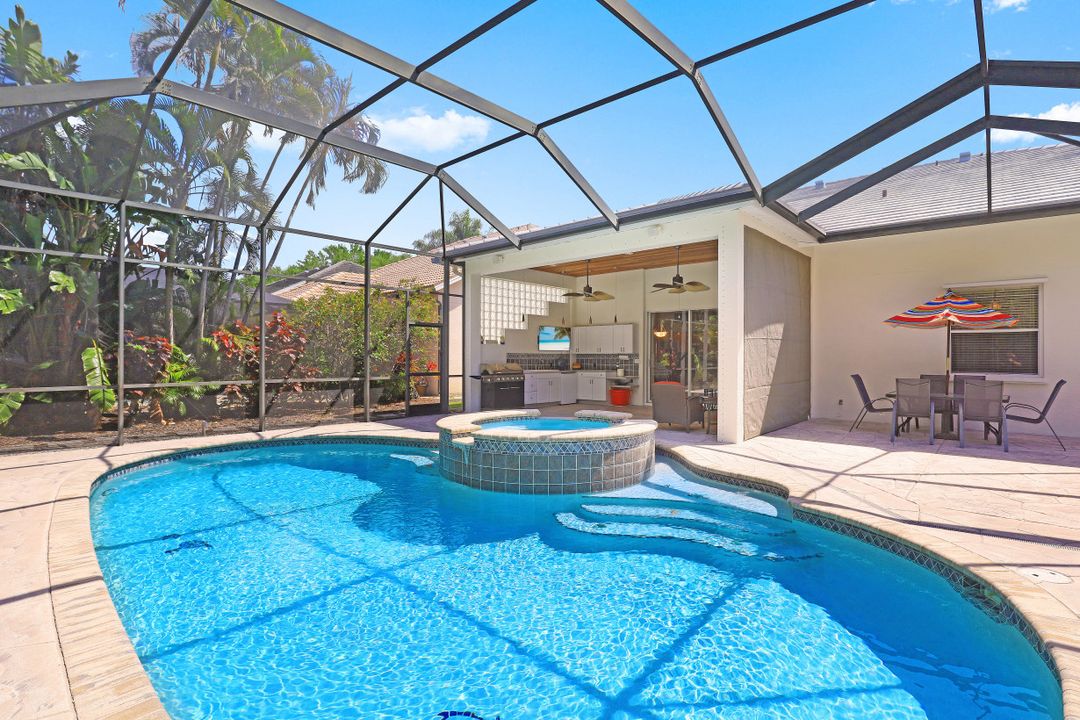 8831 Springwood Ct, Bonita Springs, FL 34135