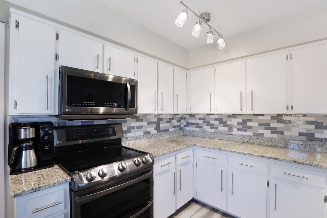 1672 Barbarosa Ct, Marco Island, FL 34145