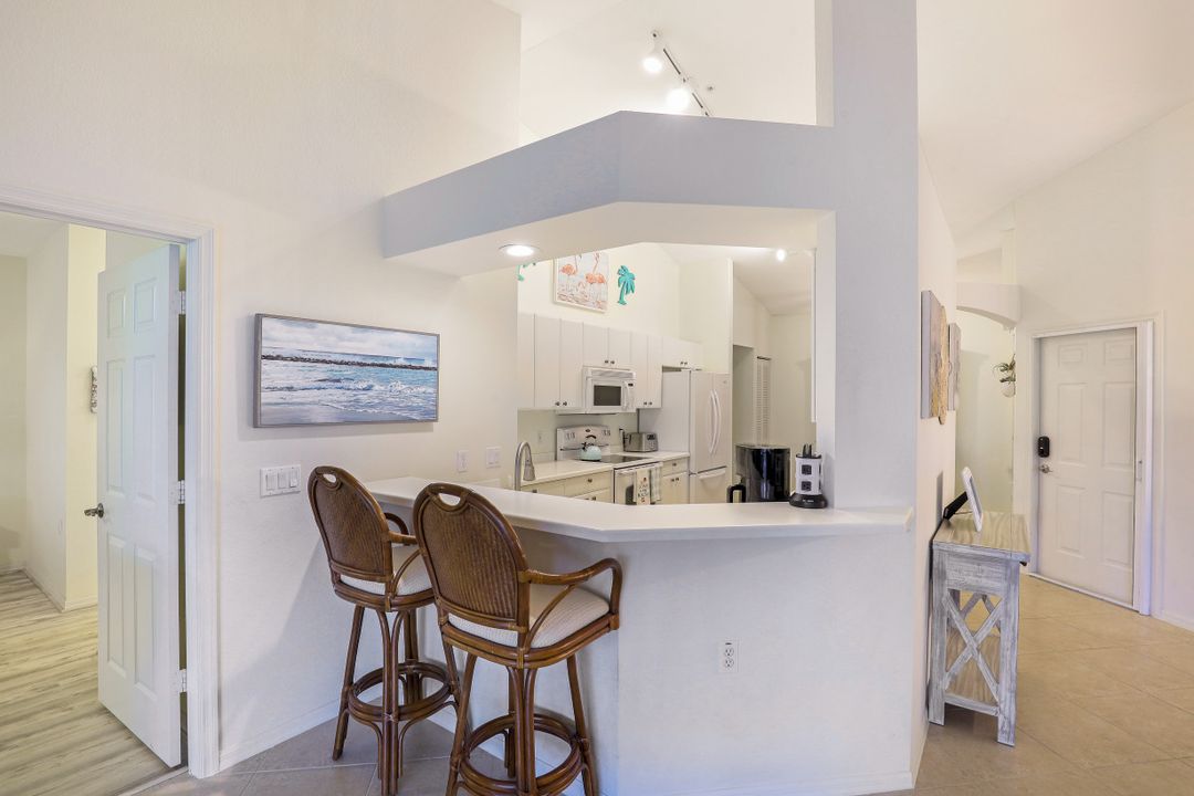 8175 Celeste Dr #1229, Naples, FL 34113