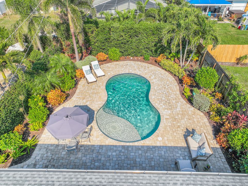 565 98th Ave N, Naples, FL 34108