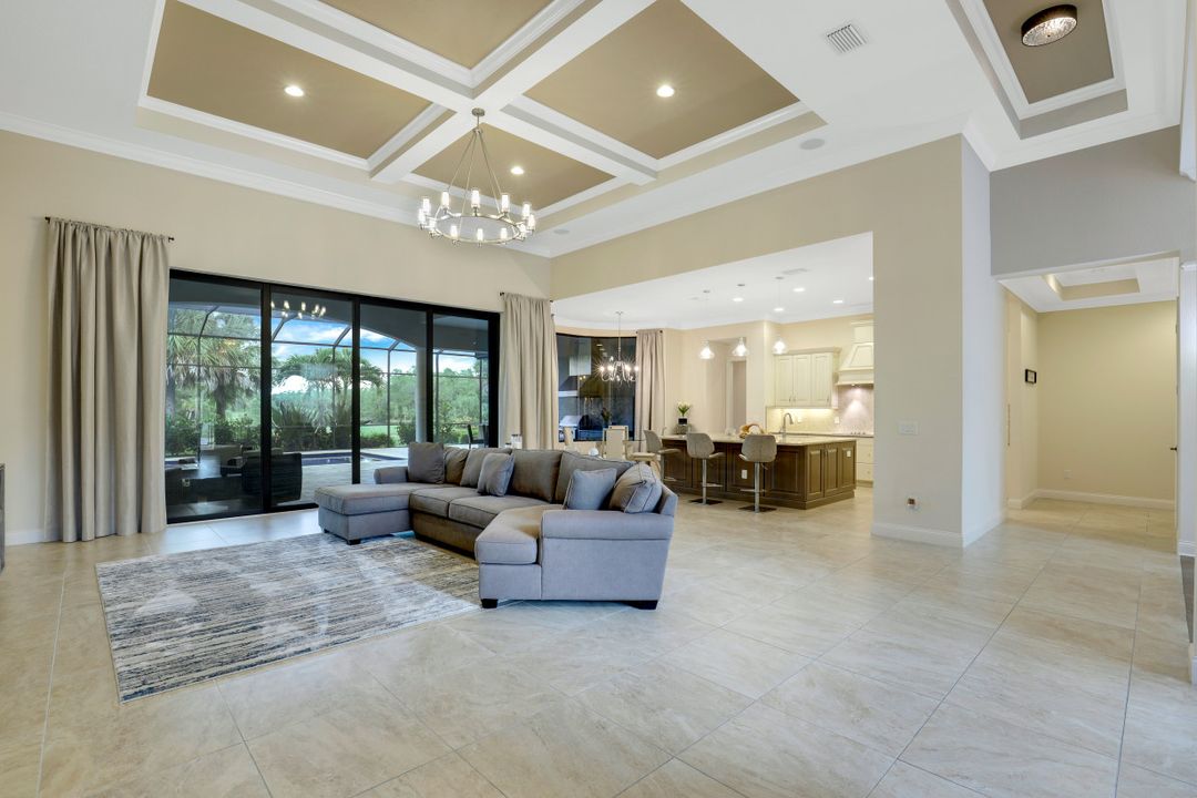 9539 Via Lago Way, Fort Myers, FL 33912