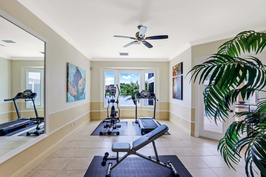 15720 Chatfield Dr, Fort Myers, FL 33908