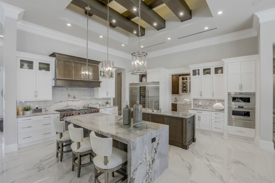 5937 Sunnyslope Dr, Naples, FL 34119