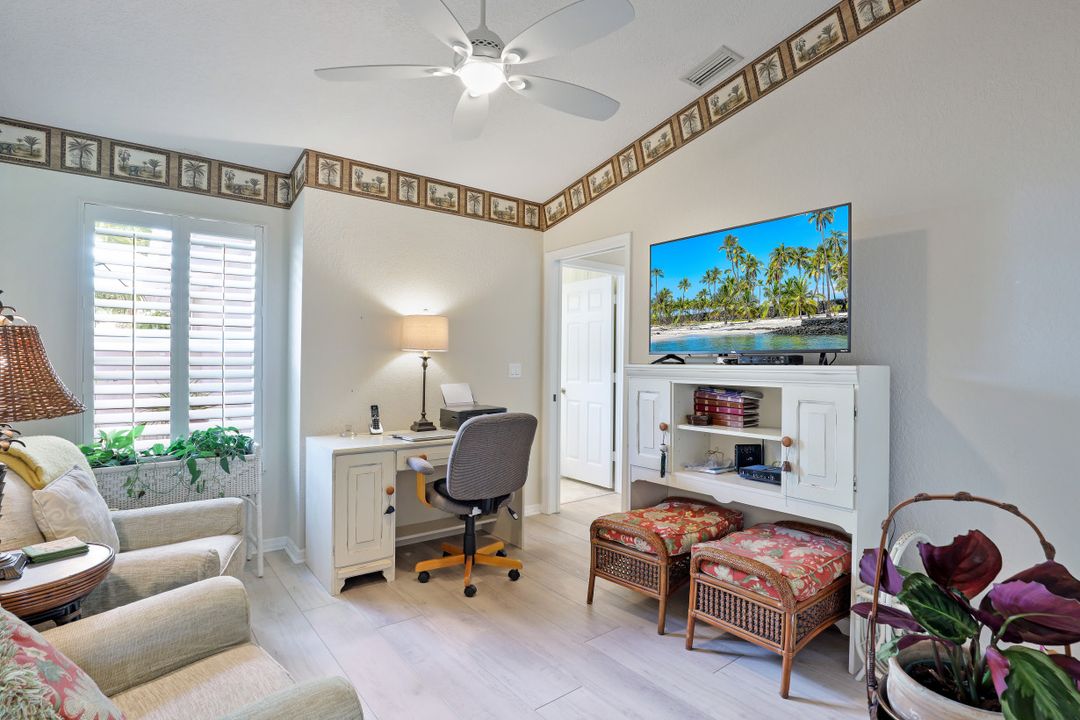 290 Emerald Bay Cir #L-2, Naples, FL 34110