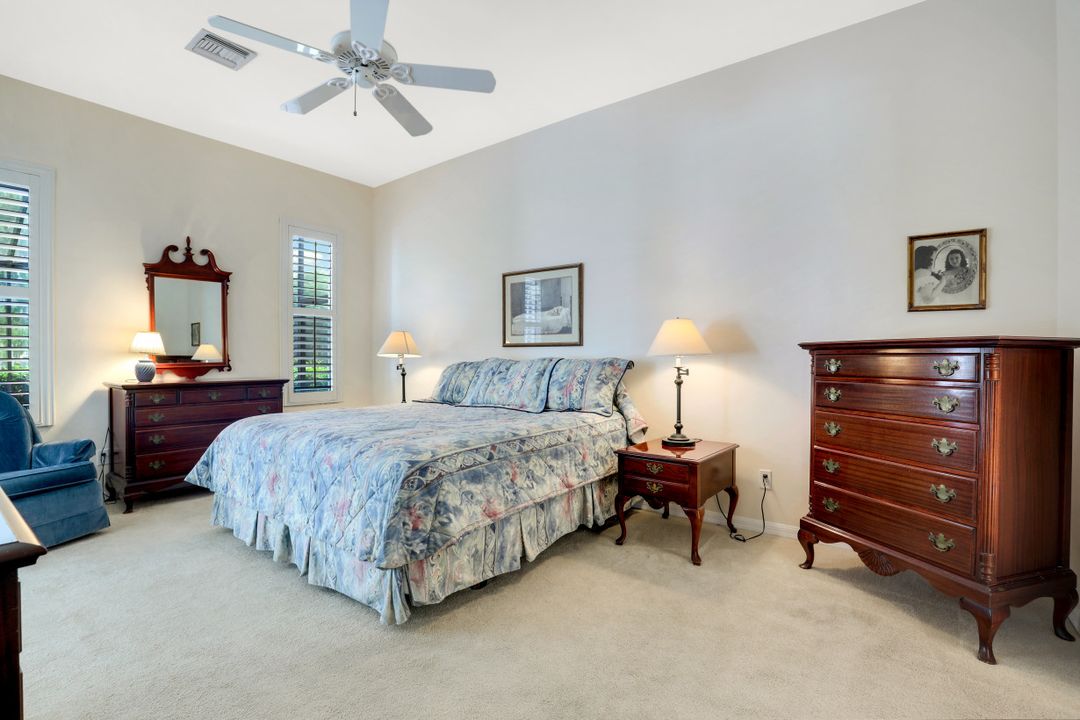 12811 Silverthorn Ct, Bonita Springs, FL 34135