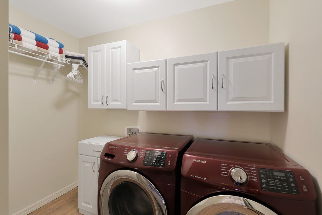 3006 SW 1st Pl, Cape Coral, FL 33914