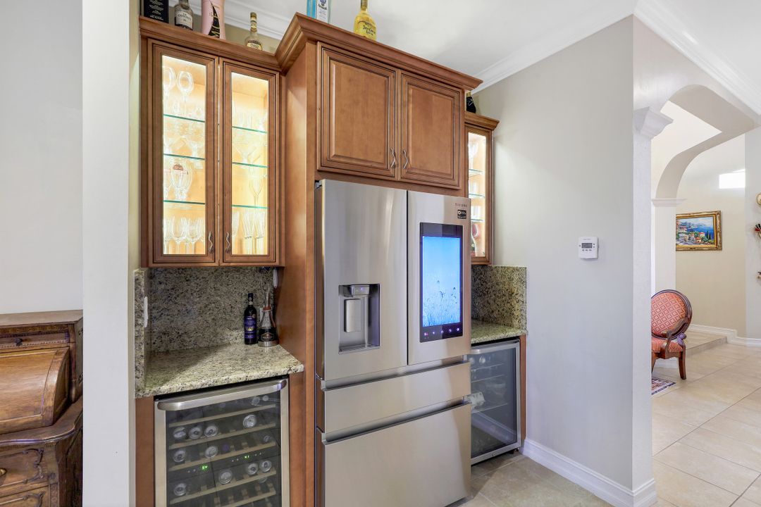 5667 Winkler Rd, Fort Myers, FL 33919