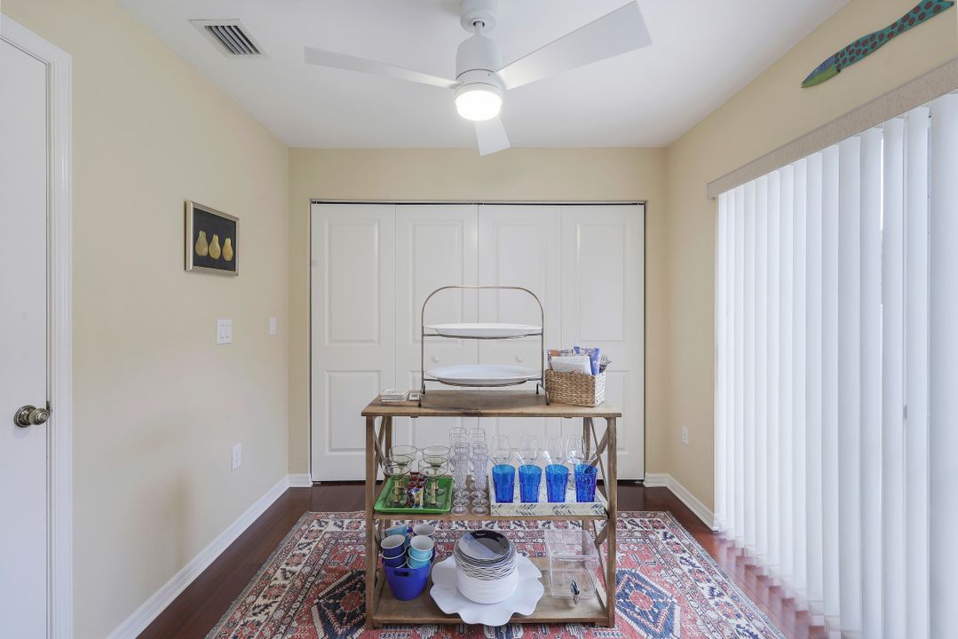 2208 Paget Cir, Naples, FL 34112