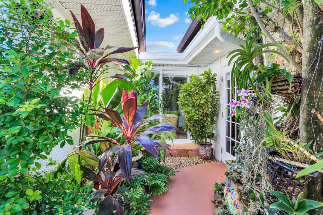5502 Harbour Castle Dr, Fort Myers, FL 33907