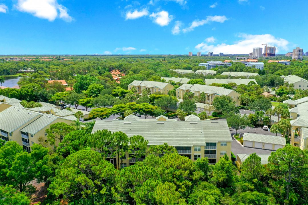 15505 Cedarwood Ln #204, Naples, FL 34110