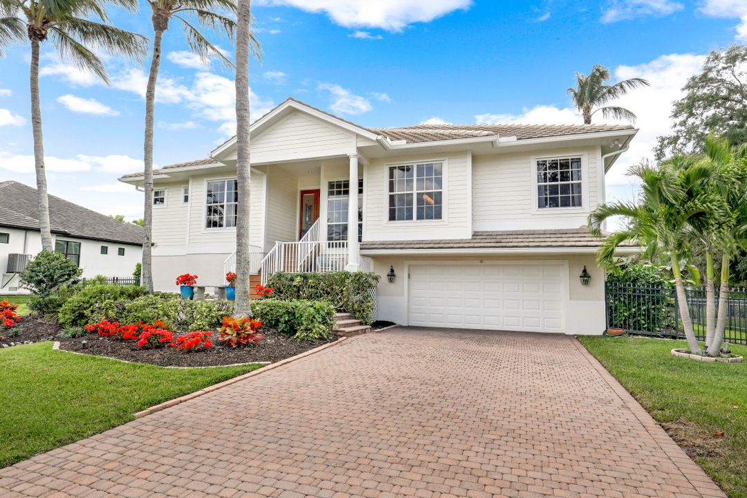 27070 Driftwood Dr, Bonita Springs, FL 34135