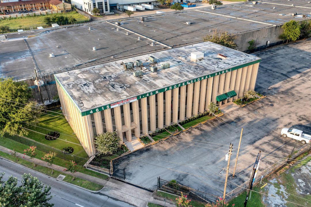 4625 North Fwy, Houston, TX 77022