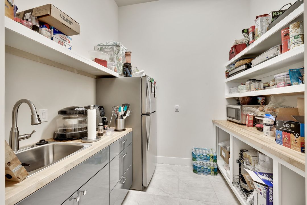 135 SW 50th St, Cape Coral, FL 33914