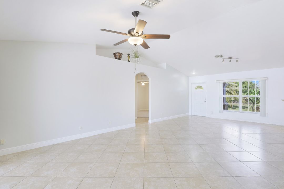 846 SW 31st Terrace, Cape Coral, FL 33914