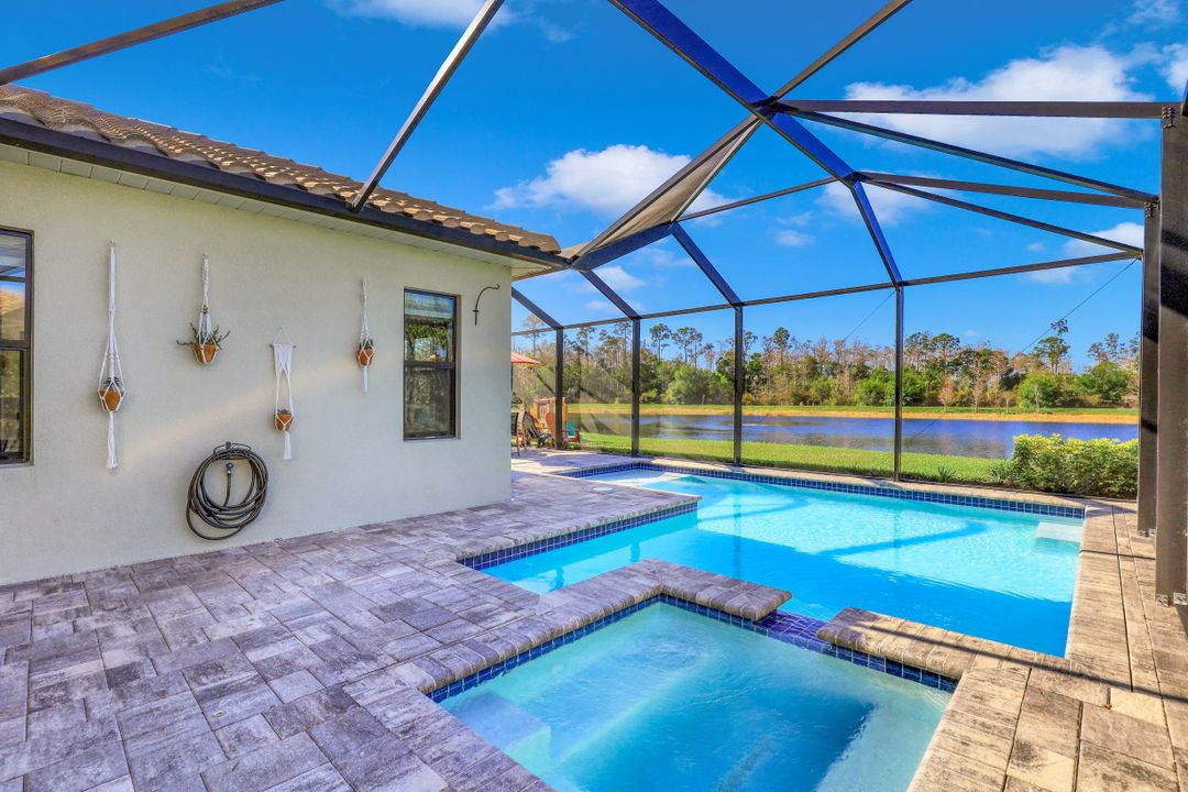 7742 Cypress Walk Dr, Fort Myers, FL 33966