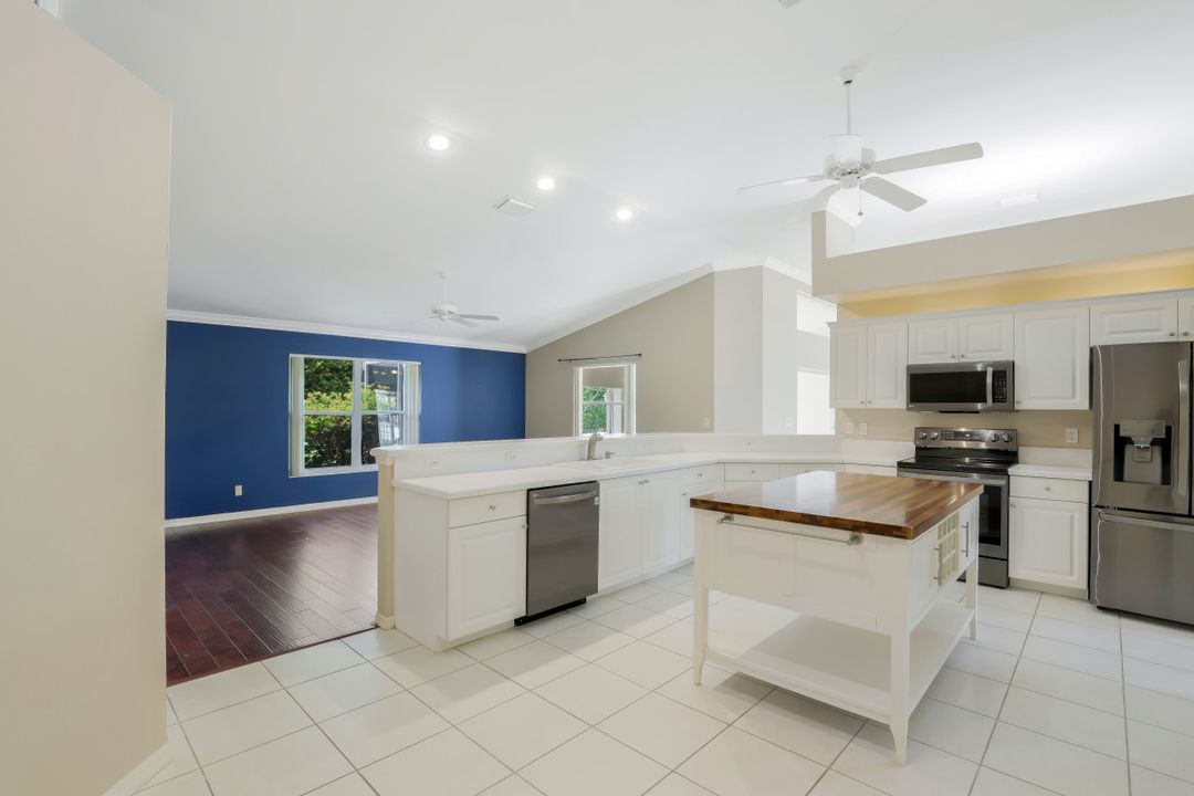 26890 Nicki J Ct, Bonita Springs, FL 34135