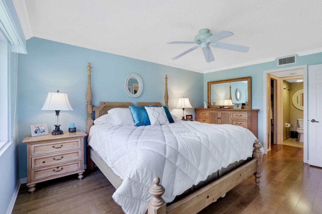 1624 Spoonbill Ln #A, Naples, FL 34105