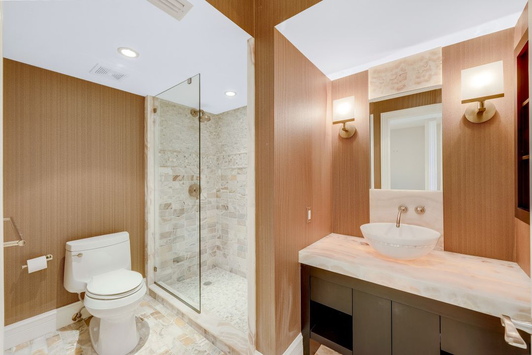 4301 Gulf Shore Blvd N #203, Naples, FL 34103