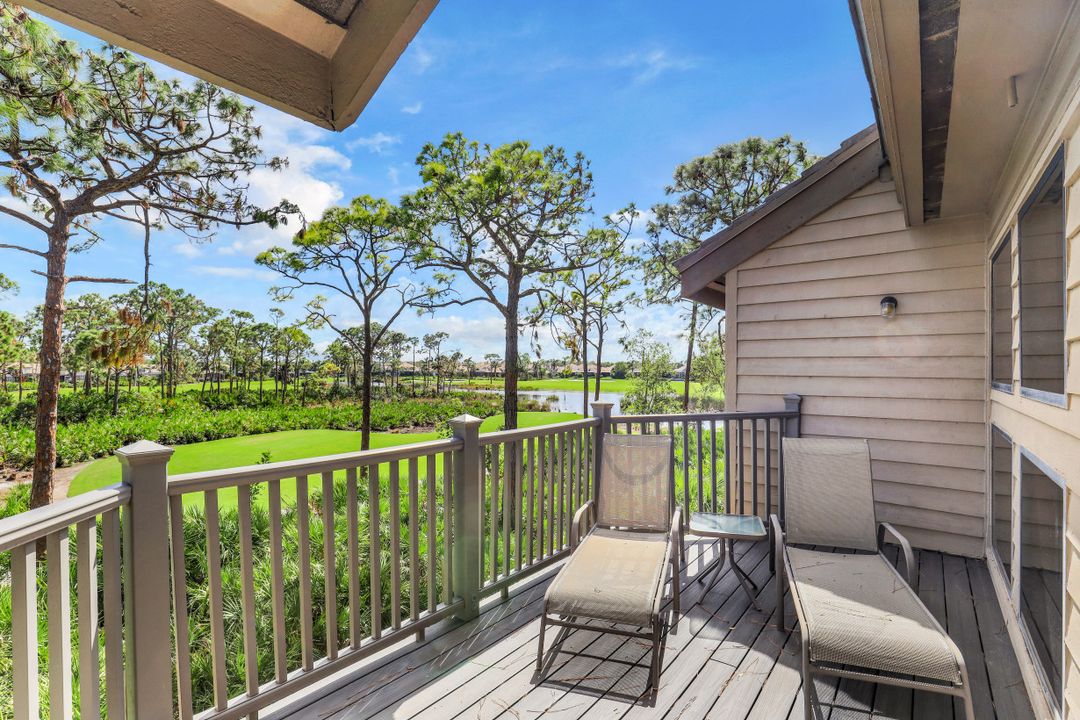 27131 Oakwood Lake Dr, Bonita Springs, FL 34134