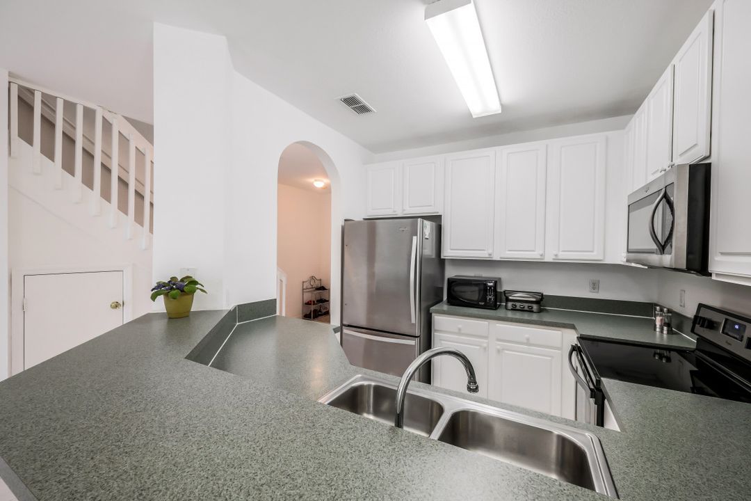 8200 Pacific Beach Dr, Fort Myers, FL 33966